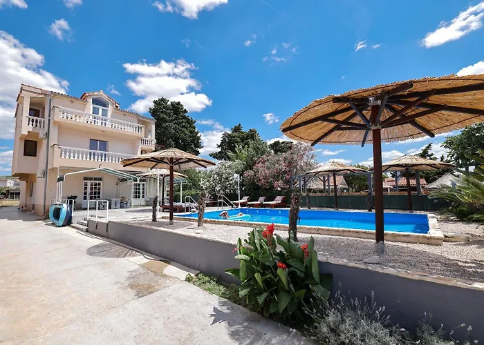 Lana Apartman Tribalj